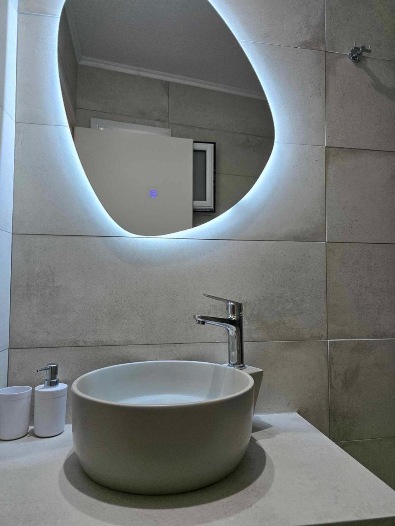 Faros Rooms Λουτρό Εξωτερικό φωτογραφία